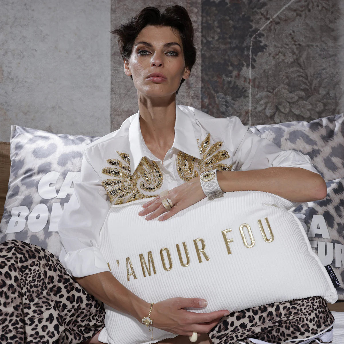 Coussin en velours blanc