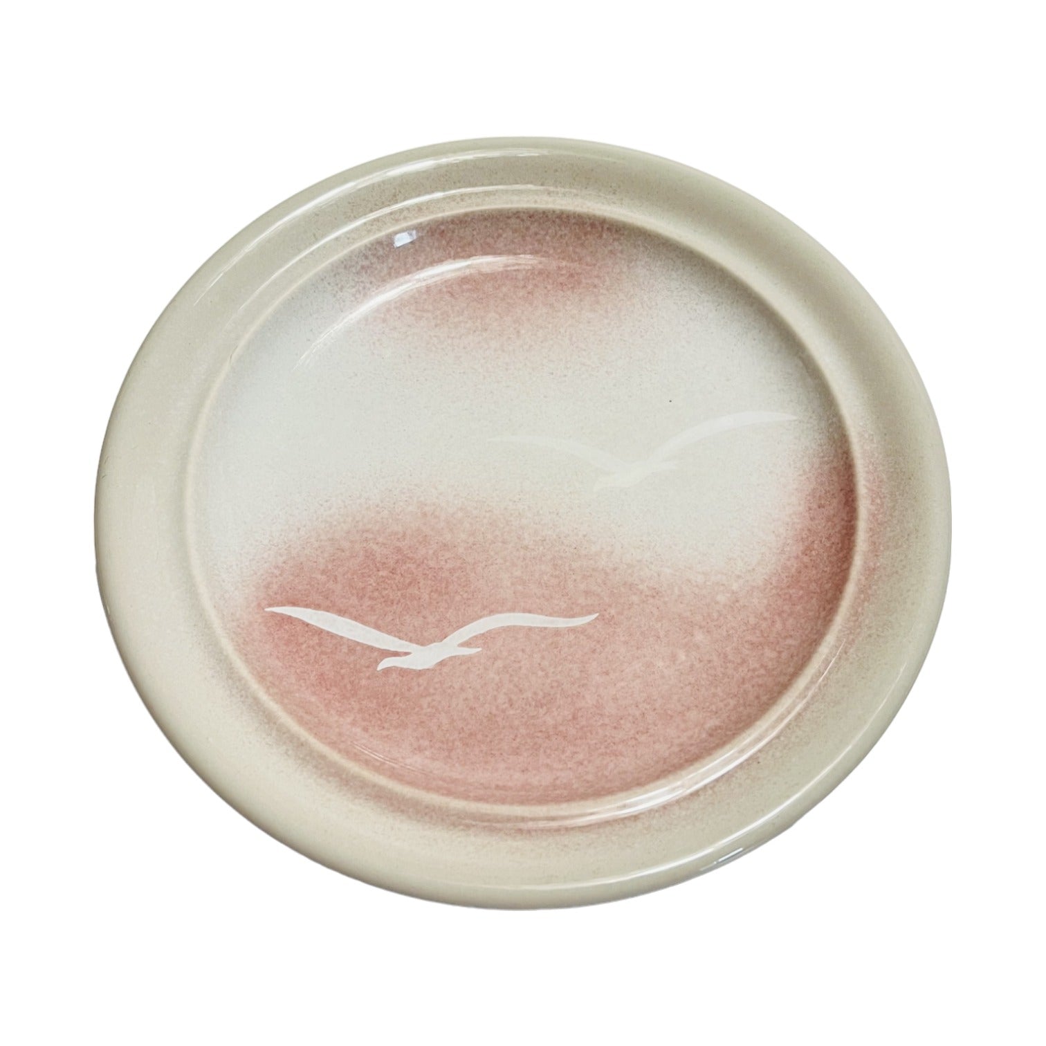Assiette plate en porcelaine rose de Niderviller - modèle aurore
