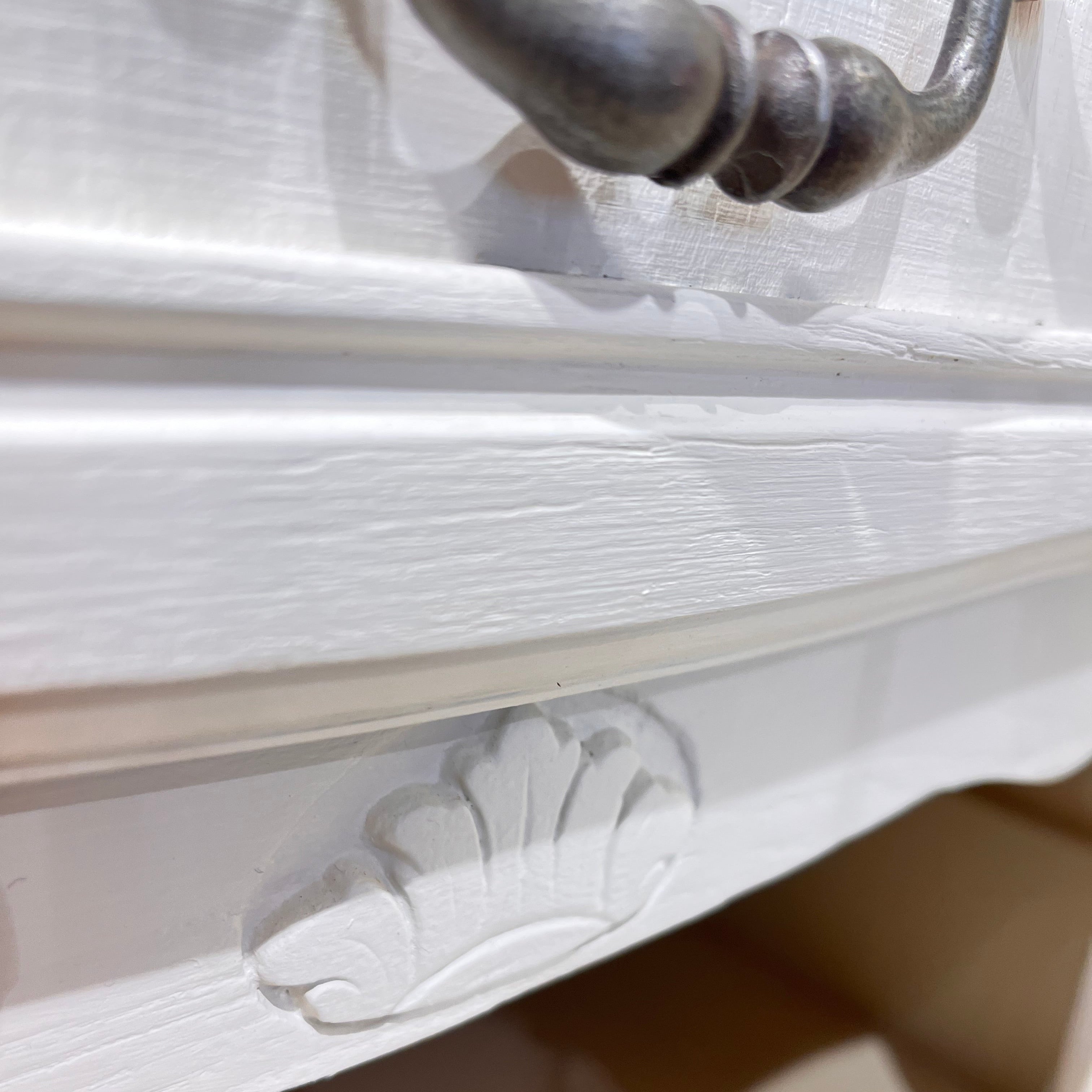 Commode haute / Semainier 6 tiroirs - Blanc - Style Romantique