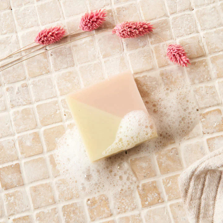 Savon visage triangle surgras certifié bio | coco, sésame, chanvre