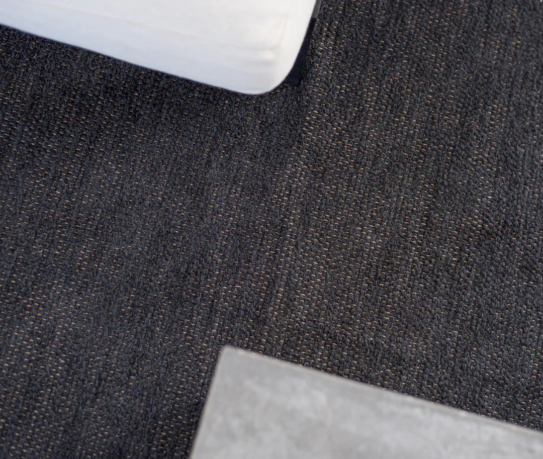Tapis gris foncé en coton recyclé