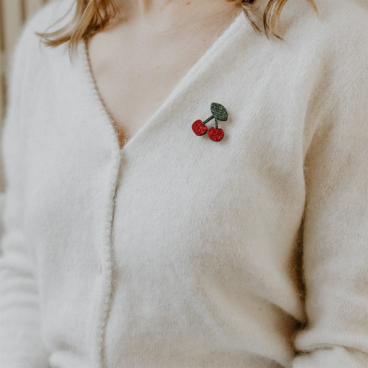 Pin's Cerises Rouge pailleté