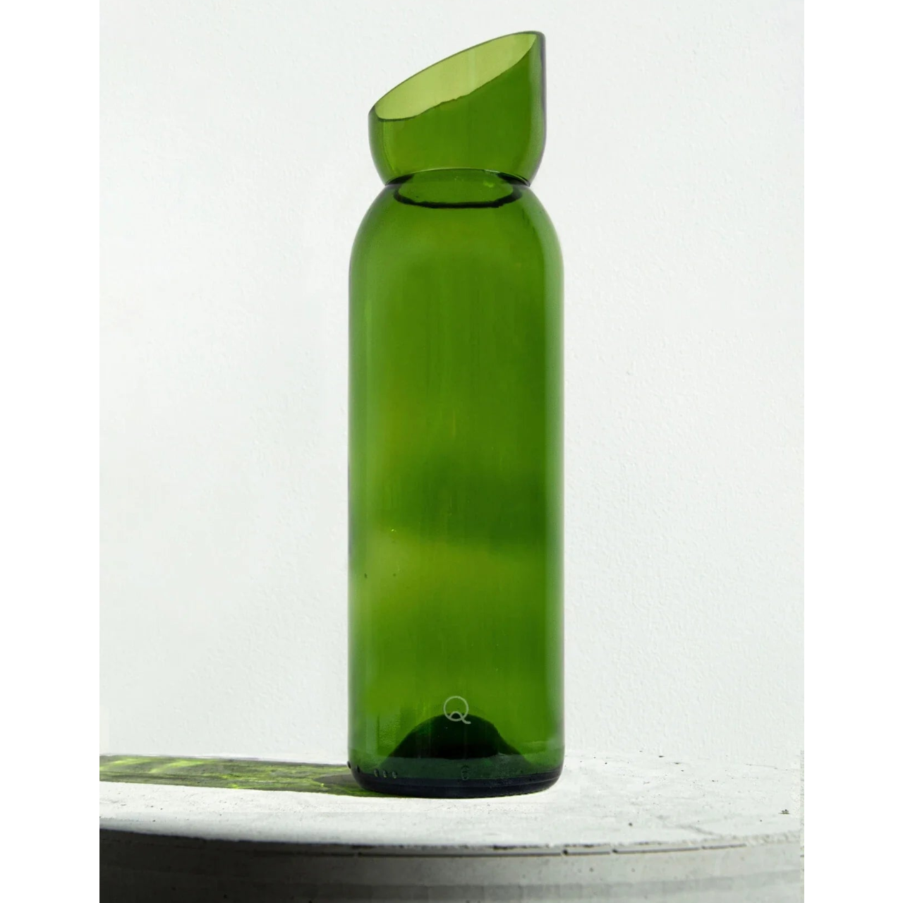 Carafe verte en verre upcyclé