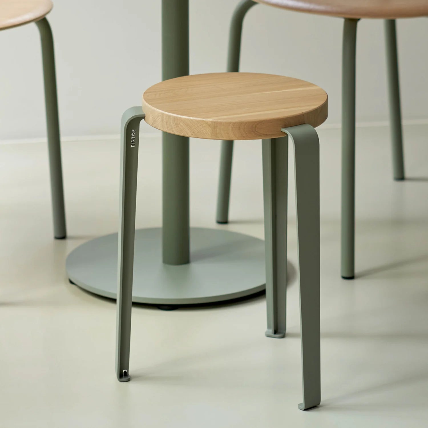 Tabouret LOU (chêne, gris eucalyptus)