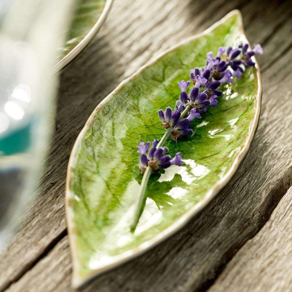Plat feuille Laurier Riviera 18 cm