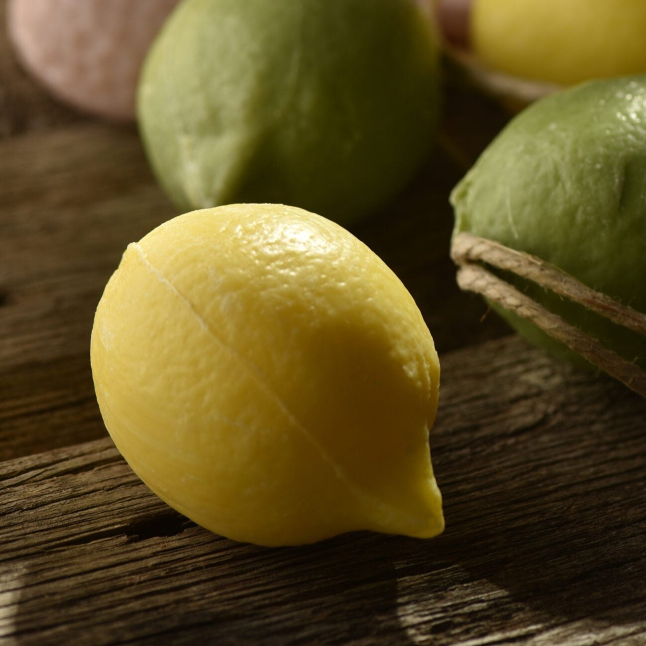 Savon Citron Jaune à l'huile d'amande douce