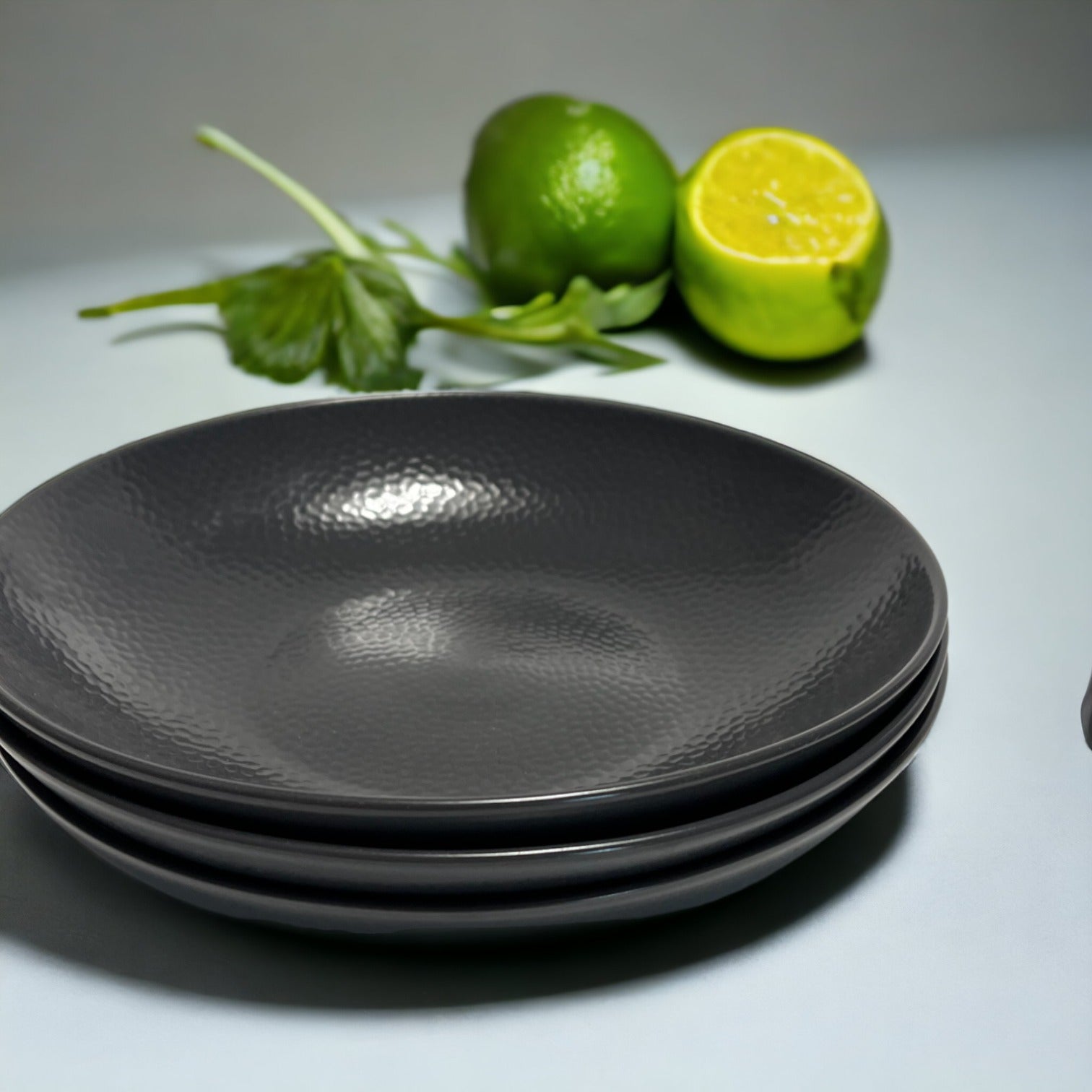 Grande assiette creuse Médard de Noblat, gris anthracite