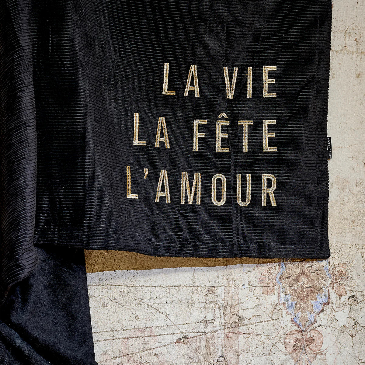 Plaid en velours côtelé brodé- 120 x 180 cm