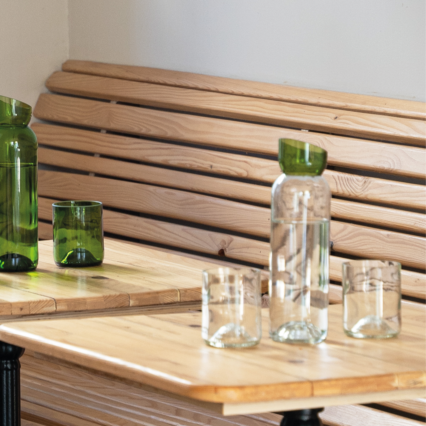 Carafe bicolore transparent/vert