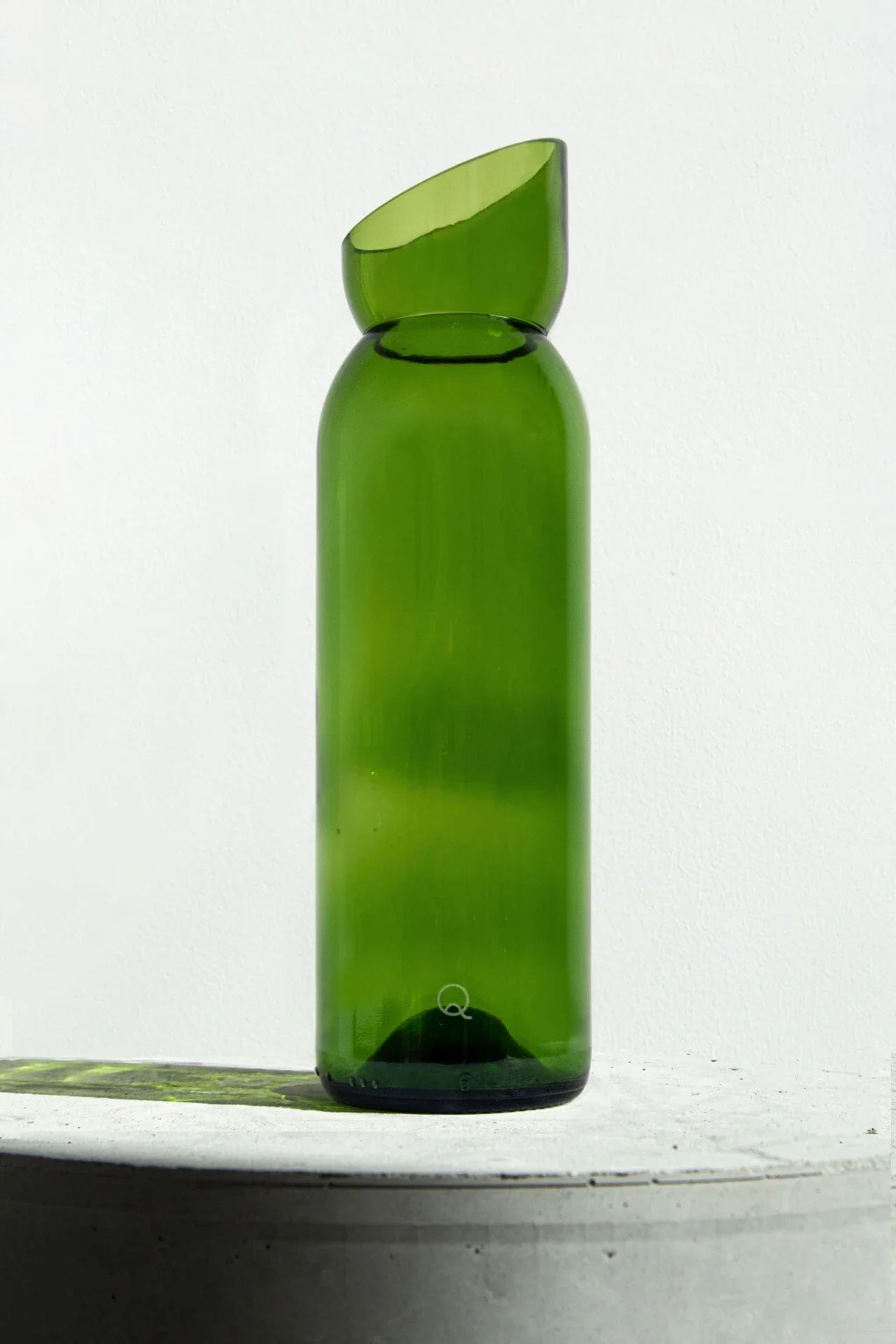 Carafe verte en verre upcyclé