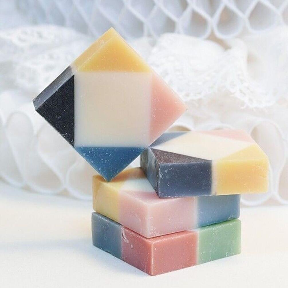 Savon Arlequin Rose Fraîche - La Comédie Française