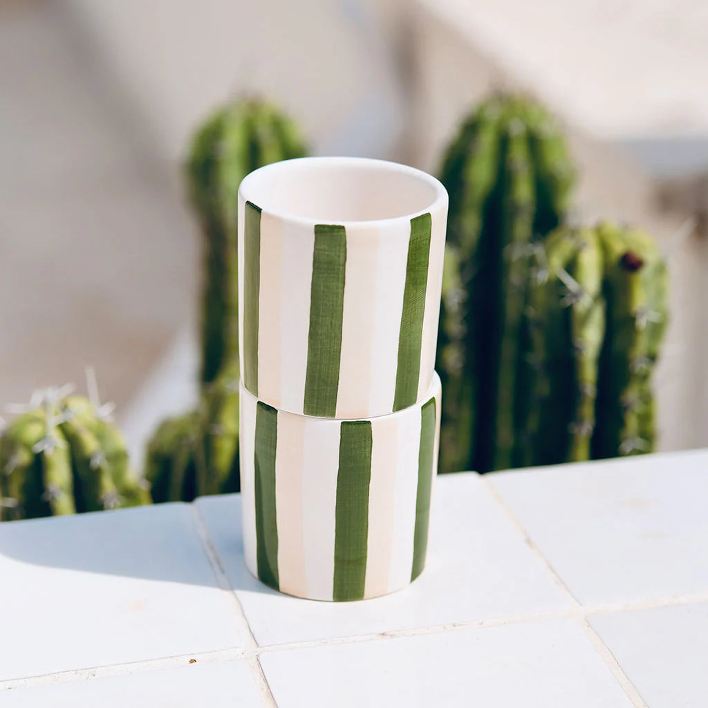 Tasse à expresso en céramique rayé verte et beige